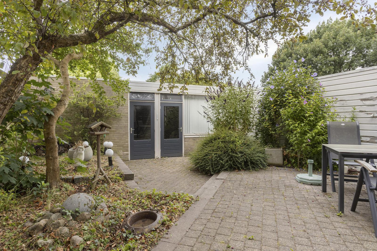 Tussenwoning te koop: Jacobsberg 33, Halsteren