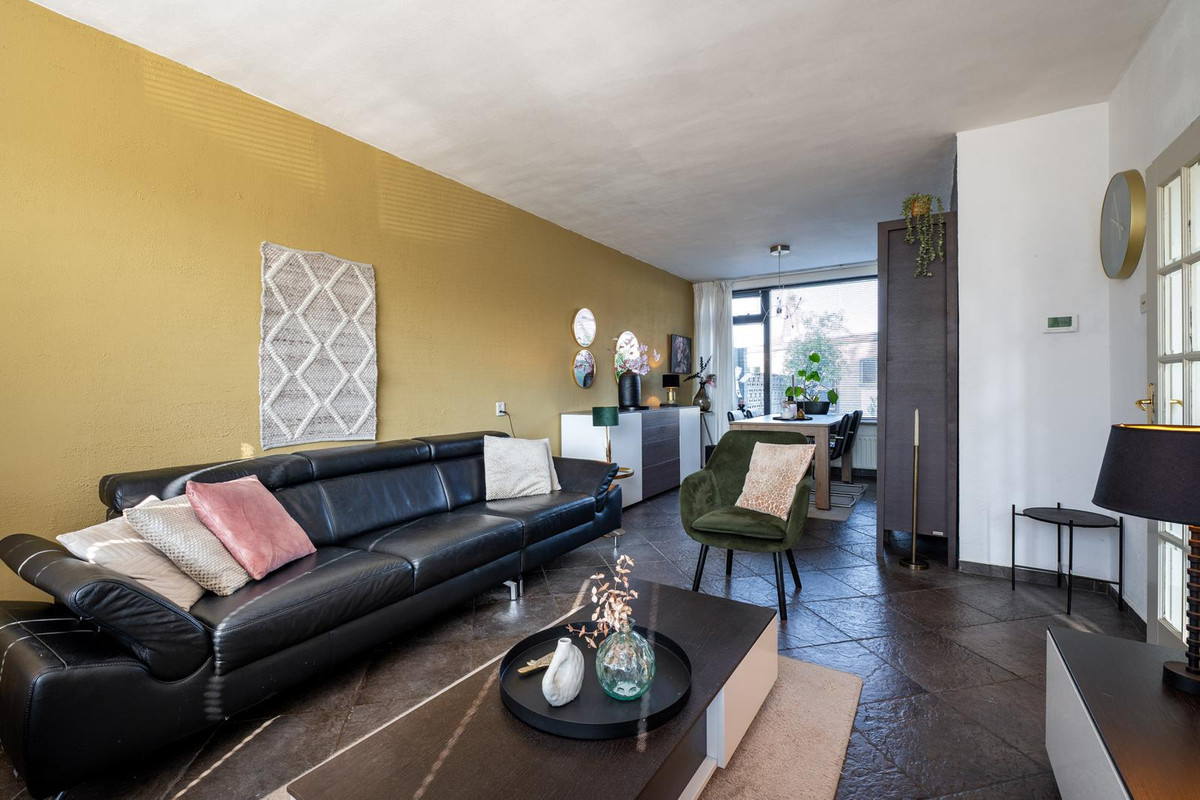 Tussenwoning te koop: Mgr Ariensstraat 5, Hoogerheide