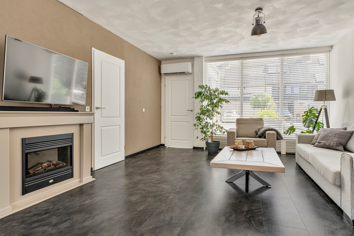 Tussenwoning te koop: Dorthstraat 17, Tilburg
