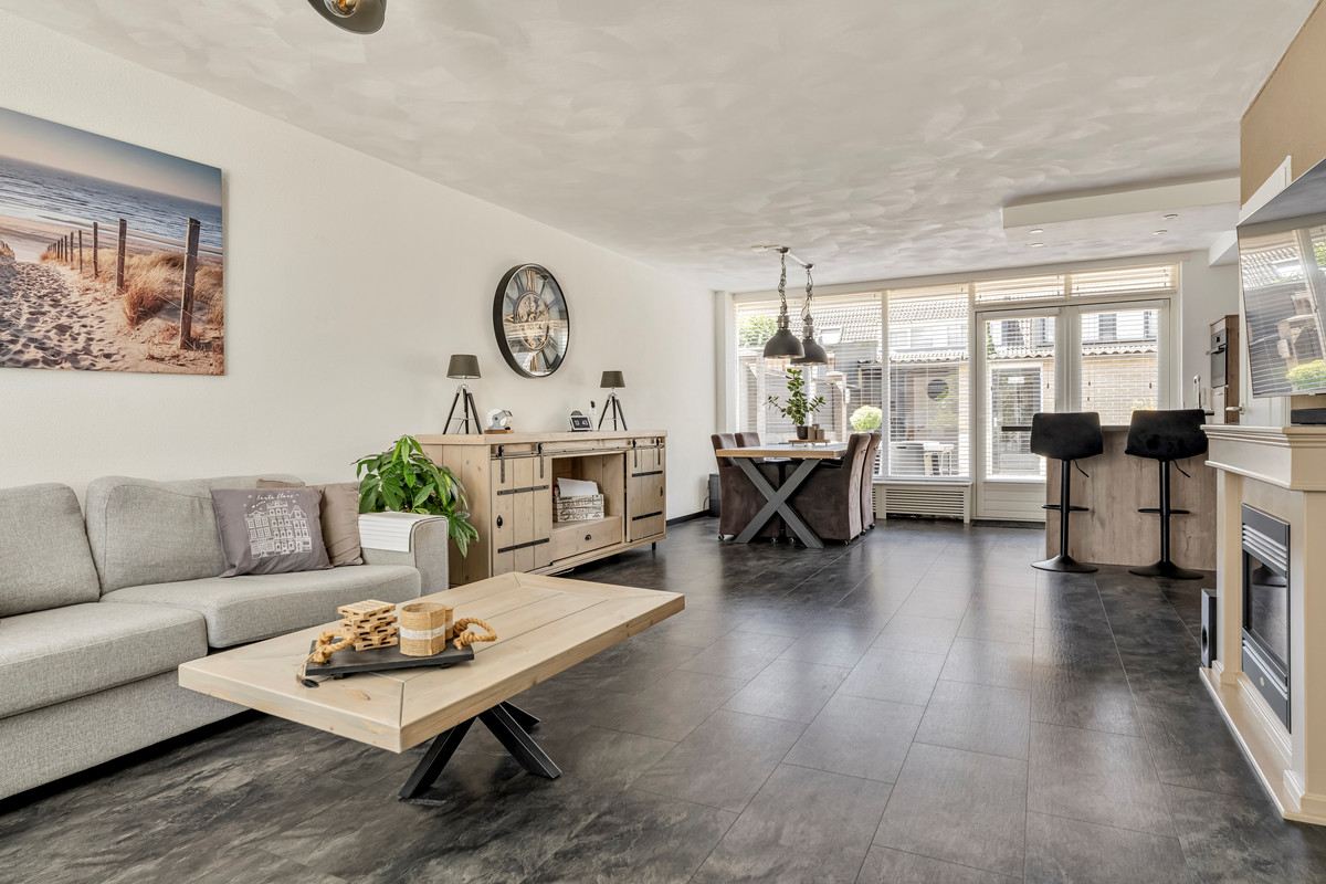 Tussenwoning te koop: Dorthstraat 17, Tilburg
