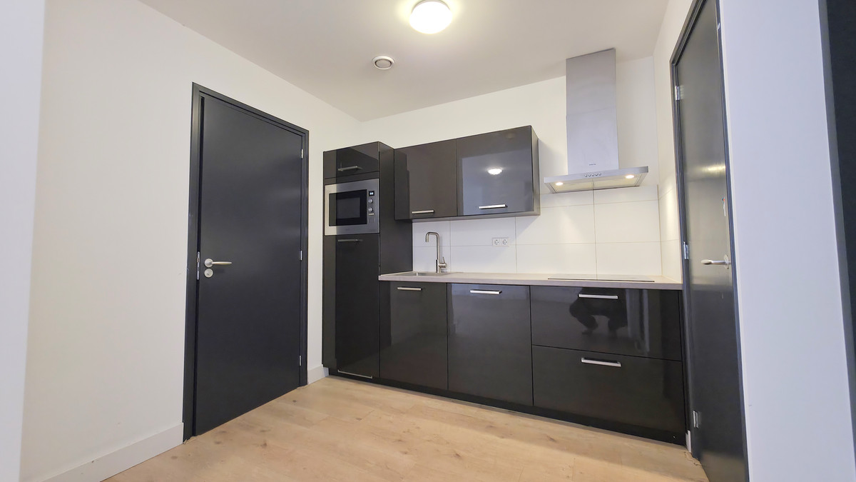 Appartement te koop: Strevelsweg 23A, Rotterdam