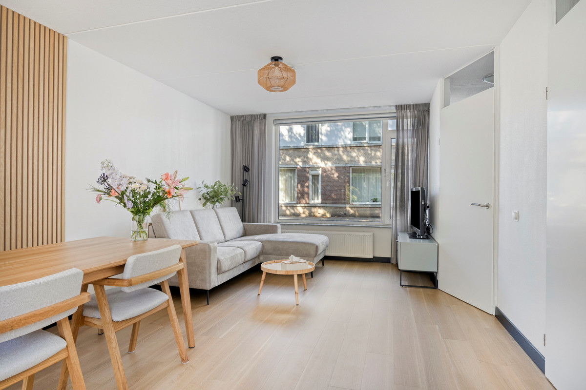 Tussenwoning te koop: Albert Baestenstraat 22, Tilburg
