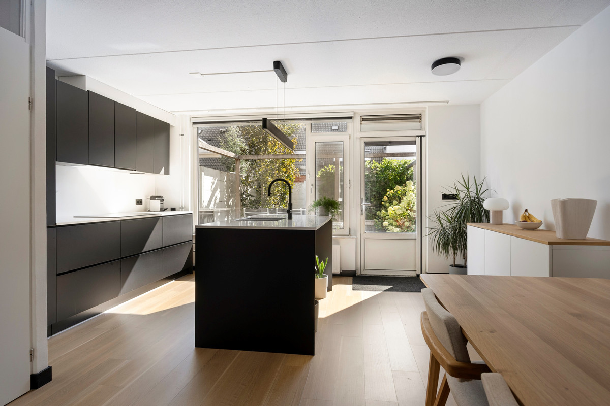 Tussenwoning te koop: Albert Baestenstraat 22, Tilburg
