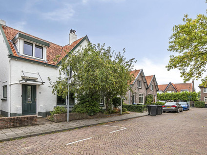 Emmastraat 14
