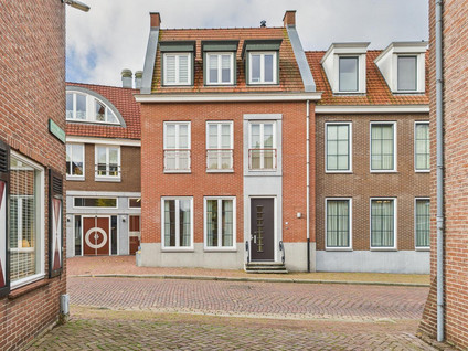 Godsplein 4