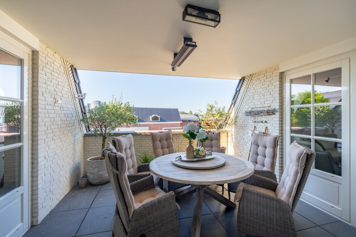 Appartement te koop: Dorpsstraat 141C, Enter