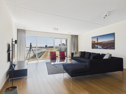 Waterfront 382