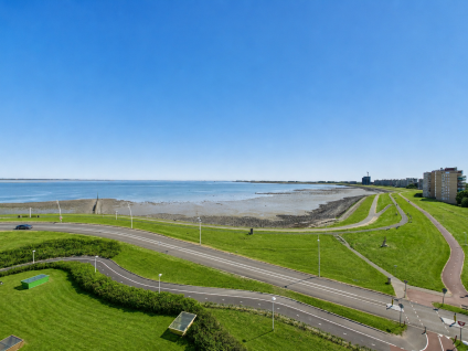 Waterfront 382