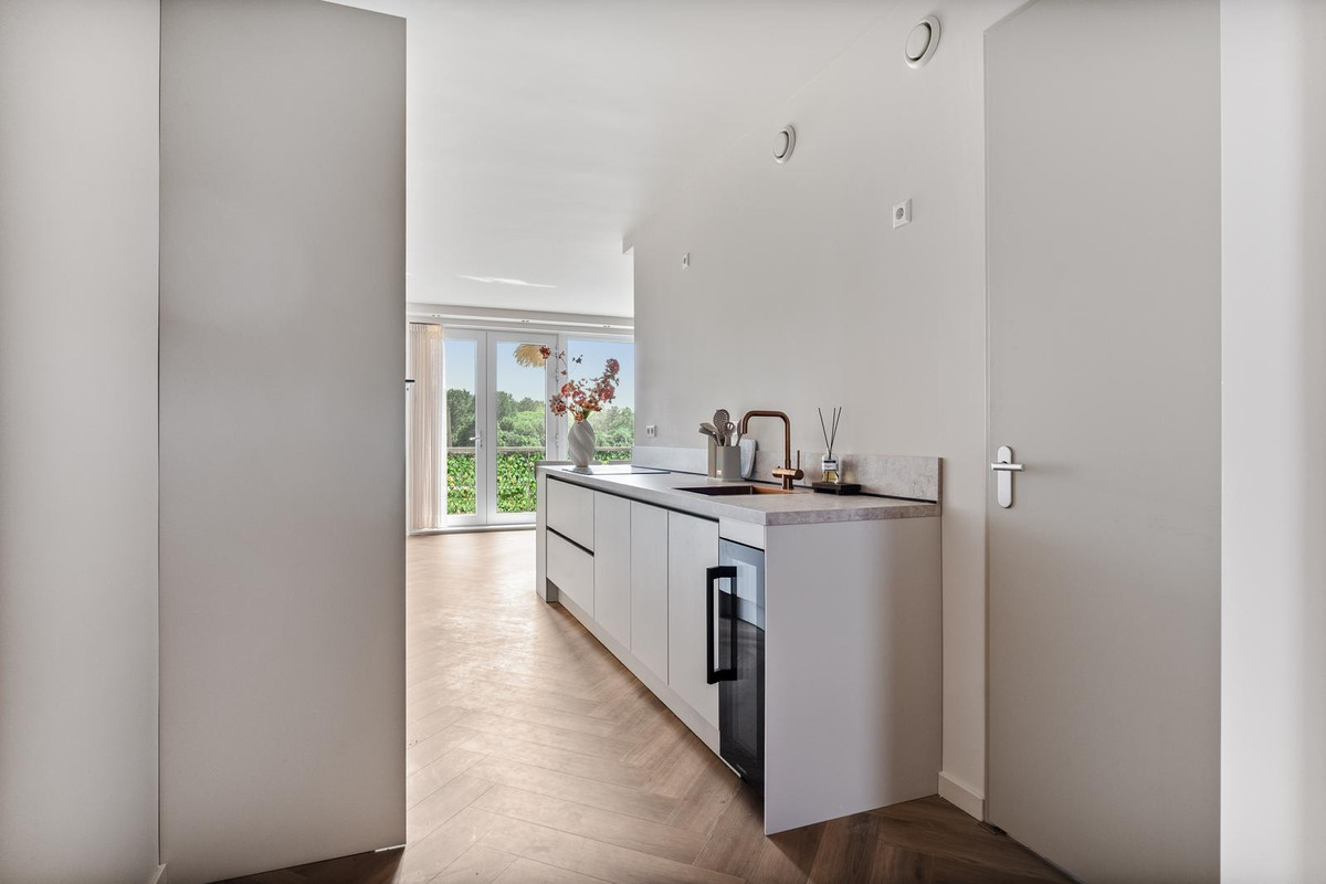 Appartement te koop: John van Vleckstraat 125, Almere