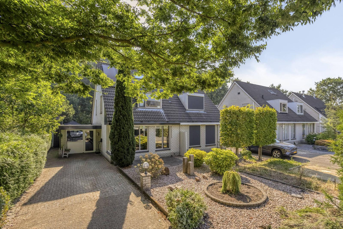 Hoekwoning te koop: Sluiskamp 3186, Wijchen