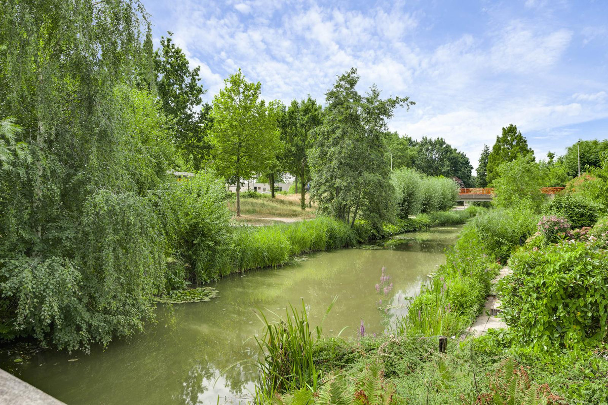 Tussenwoning te koop: Houtzaagmolen 58, Weert