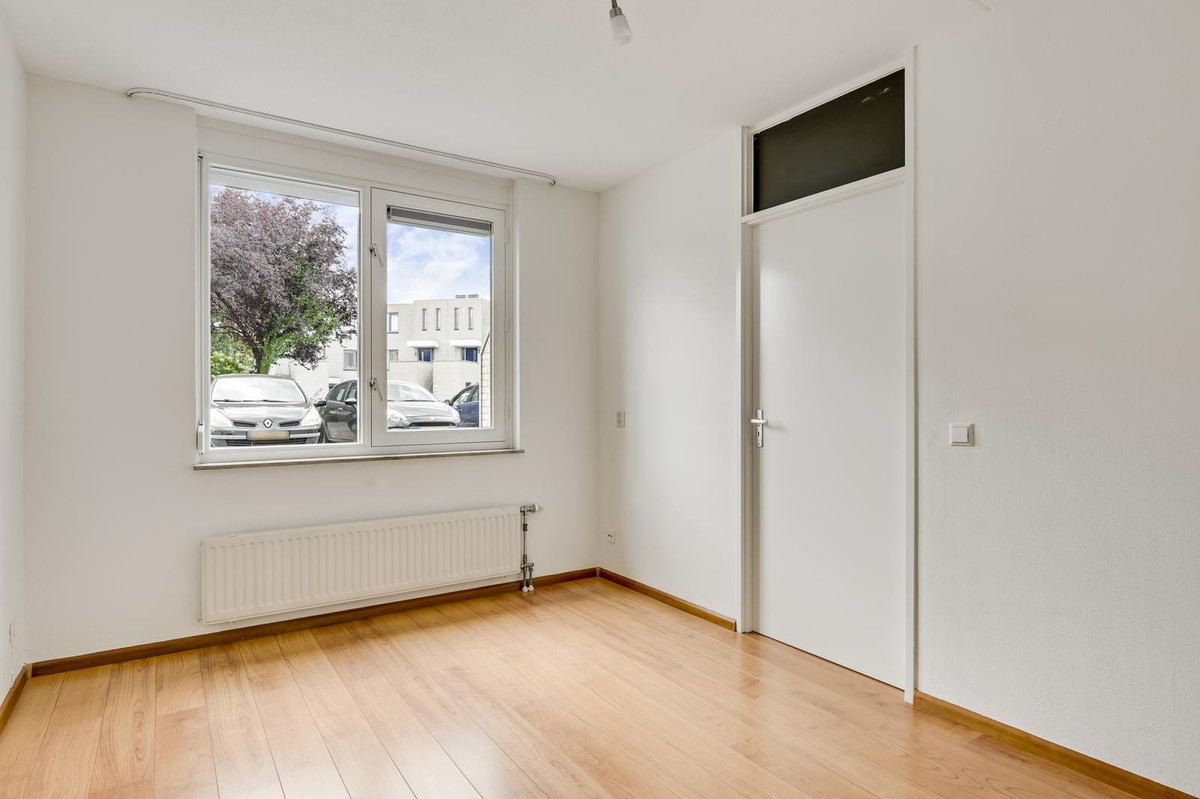 Tussenwoning te koop: Houtzaagmolen 58, Weert