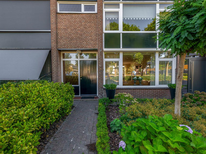 Bisschop Paredisstraat 6