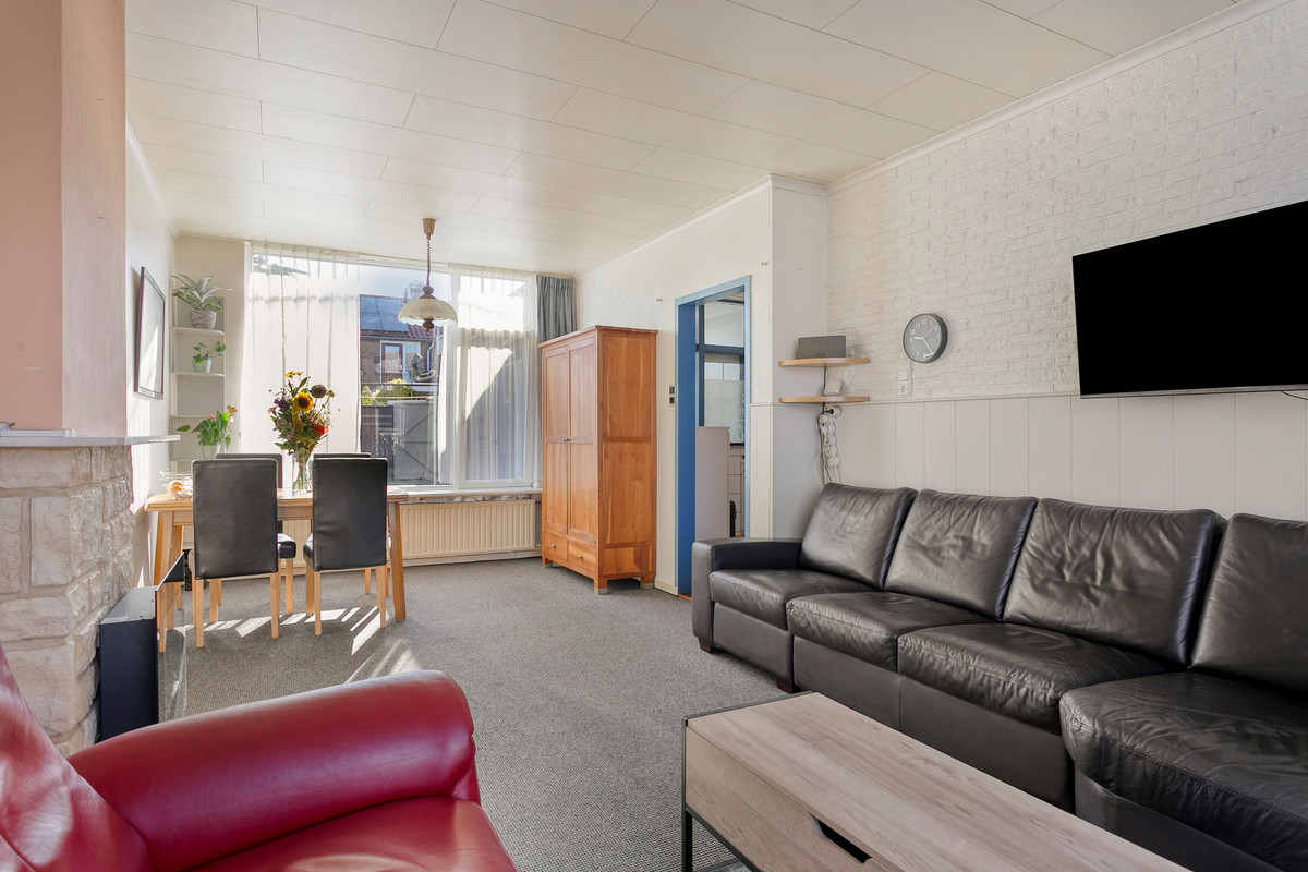 Tussenwoning te koop: Van Cantfortstraat 28, Terneuzen