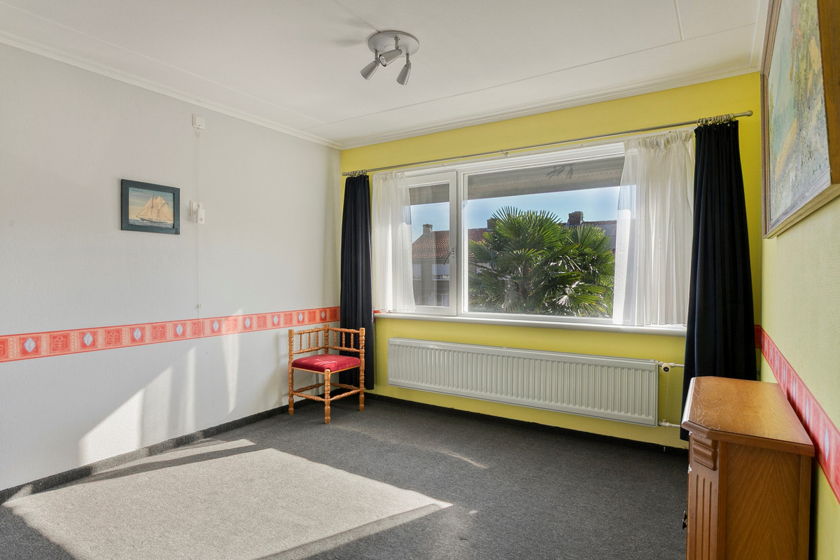Tussenwoning te koop: Van Cantfortstraat 28, Terneuzen