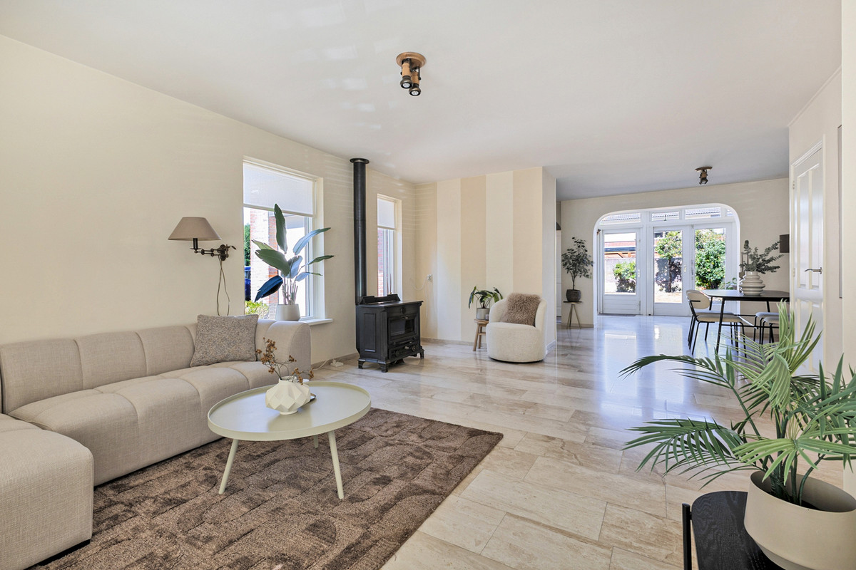 Hoekwoning te koop: Raaltestraat 37, Tilburg