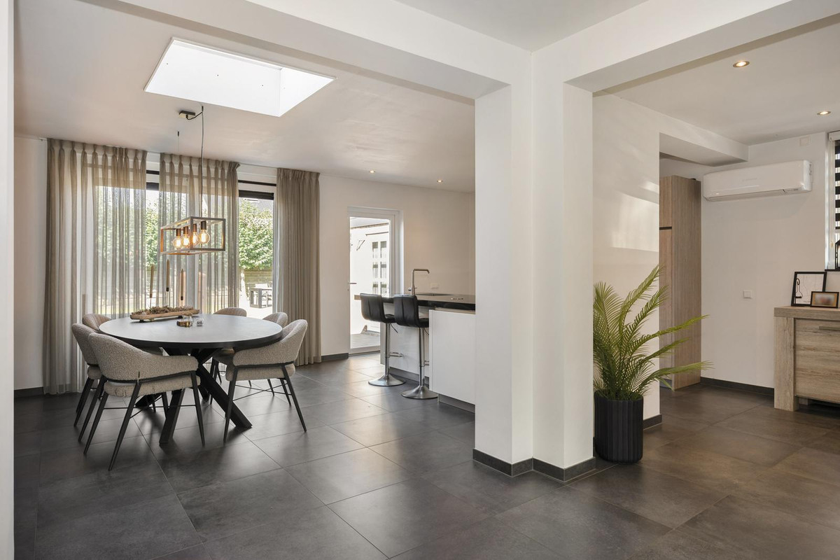 Hoekwoning te koop: Martensweg 6, Holtum