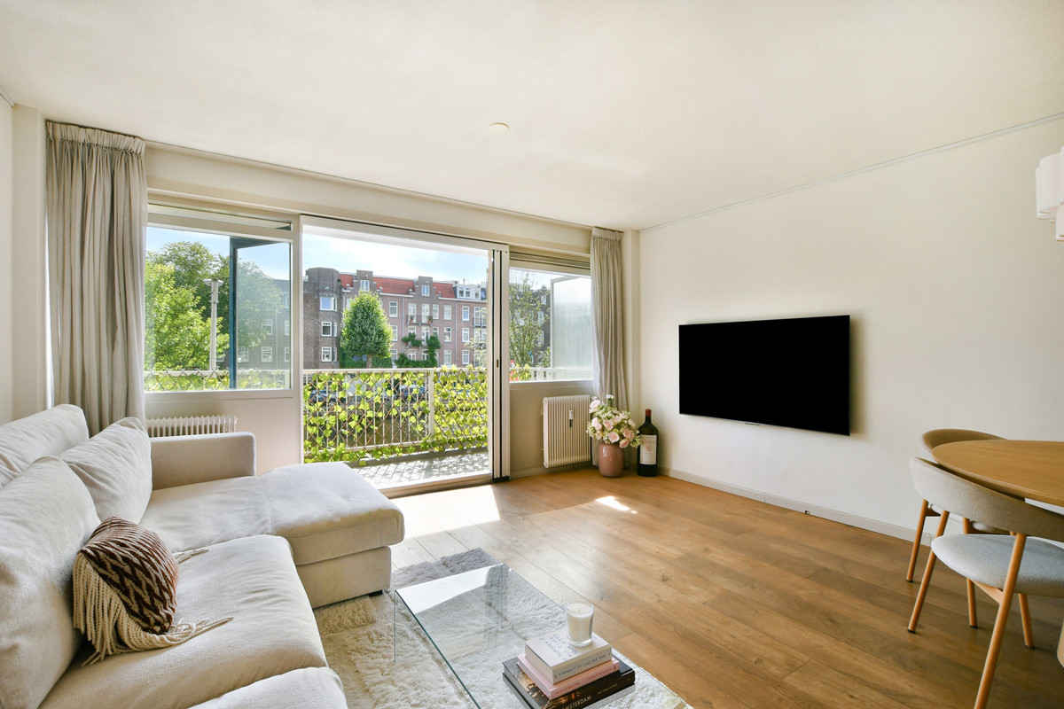 Appartement te koop: Sloterkade 111, Amsterdam