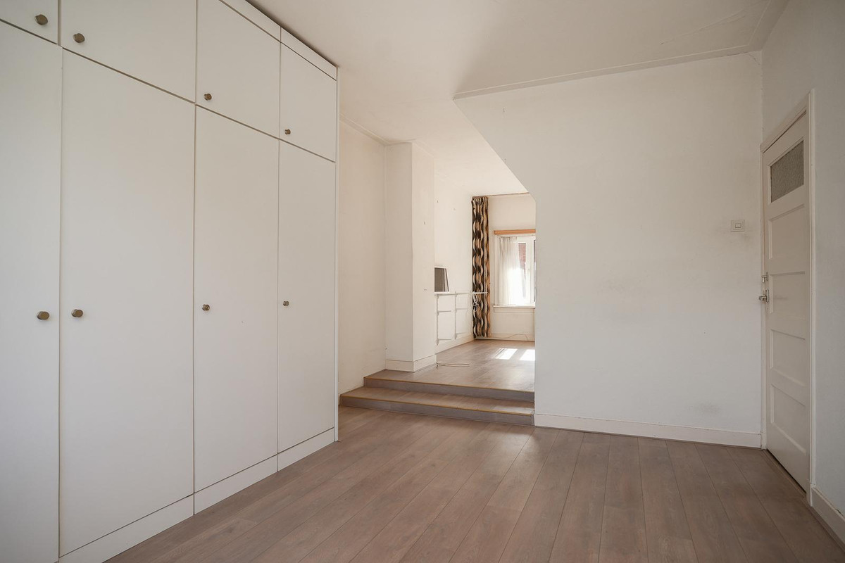 Tussenwoning te koop: Gijsbrecht van Walenborchstraat 56, Utrecht