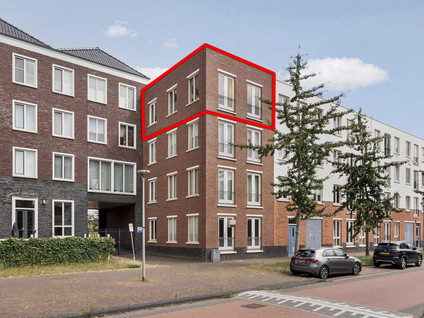 Hongarijehof 42