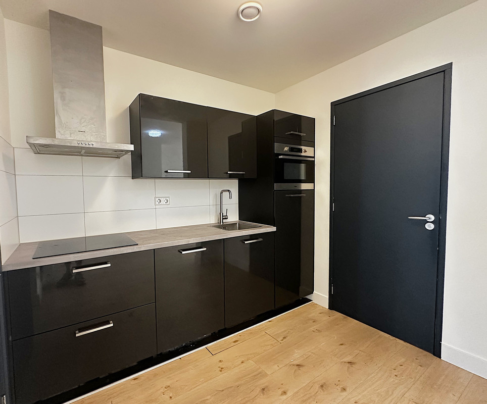 Appartement te koop: Strevelsweg 23F, Rotterdam