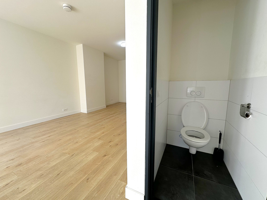 Appartement te koop: Strevelsweg 23F, Rotterdam