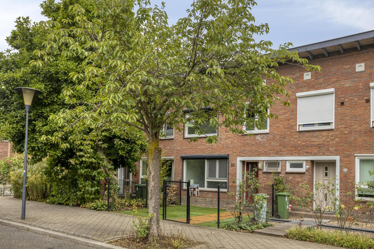 Tussenwoning te koop: Alfons Ariënsstraat 90, Maastricht