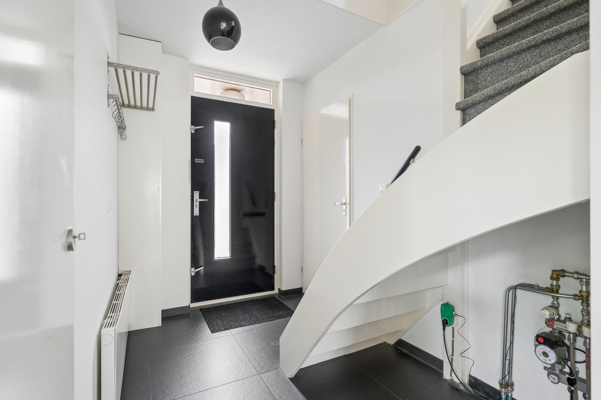 Hoekwoning te koop: Ben Goerionsingel 2, Ede