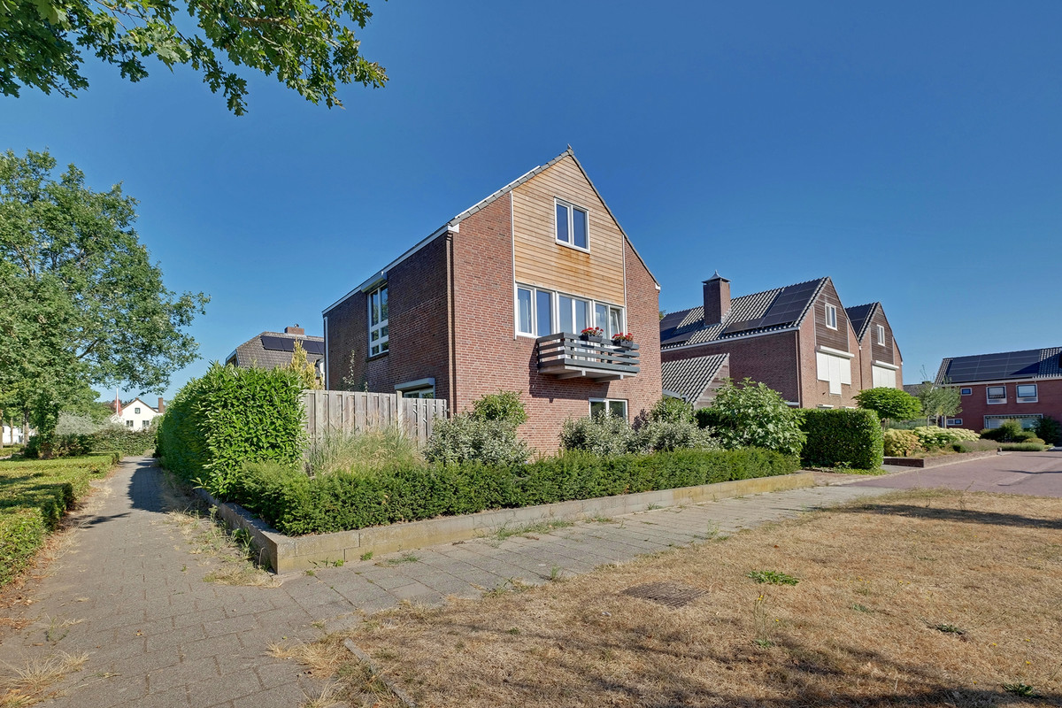 Vrijstaande woning te koop: Middag 50, Babberich