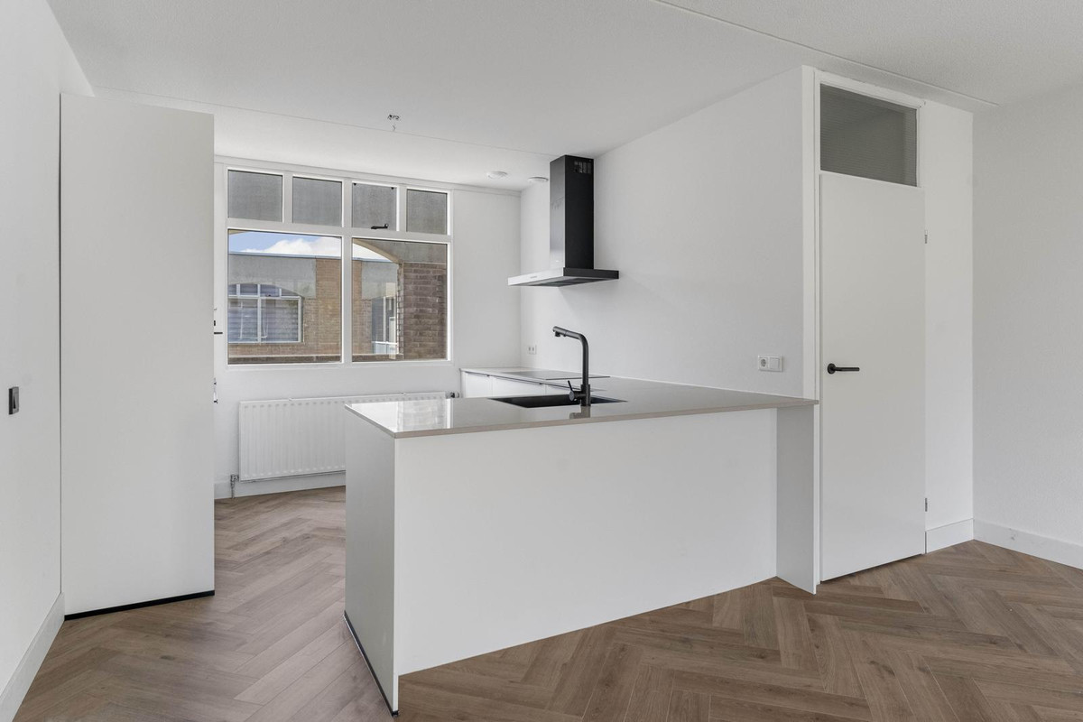 Appartement te koop: Zadelmakerstraat 43, Almere