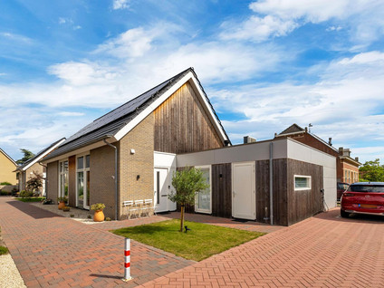 Raadhuisstraat 42