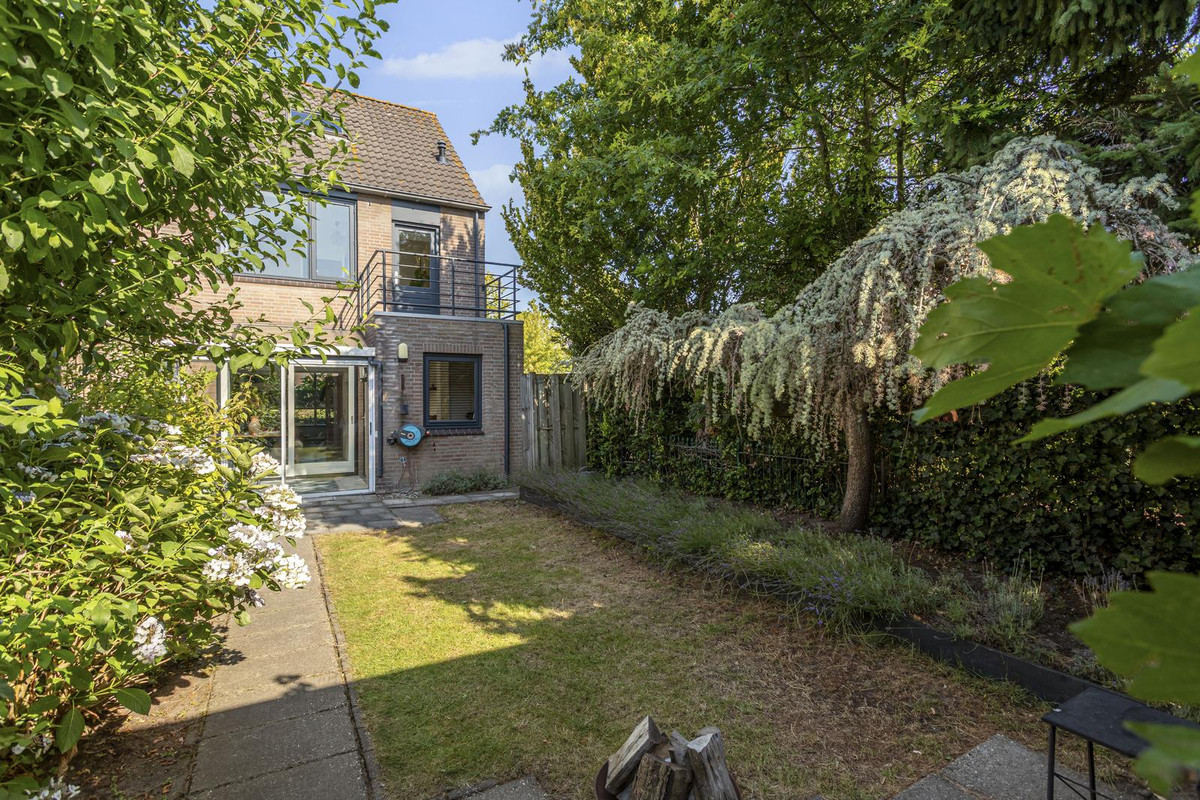 Hoekwoning te koop: Kraanvogel 5, Breda
