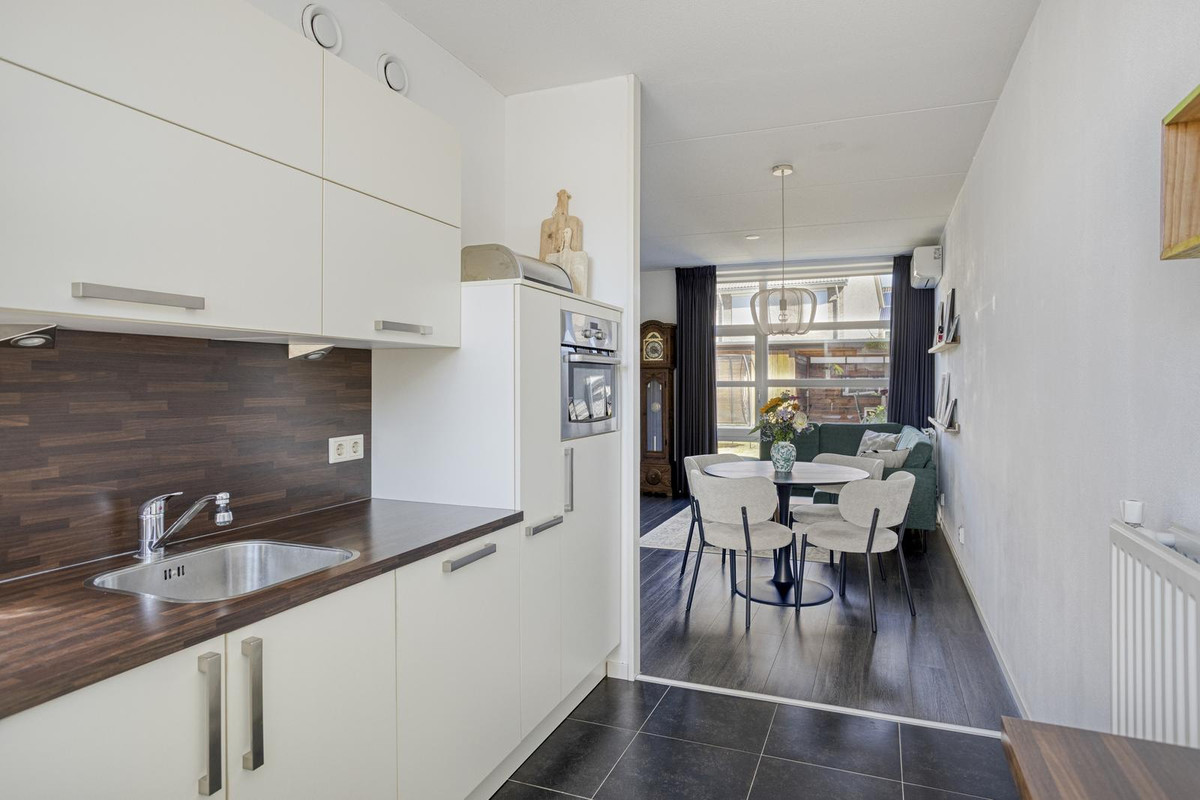 Hoekwoning te koop: Dagpauwoog 77, Someren