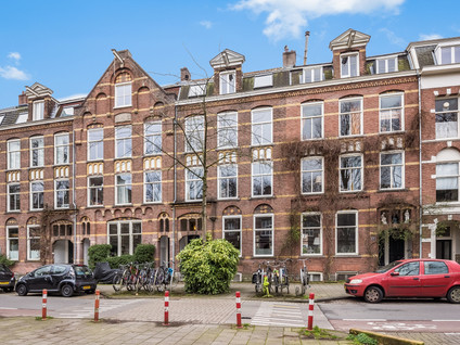 free-sector-houses for rent on Eerste Helmersstraat 129 2
