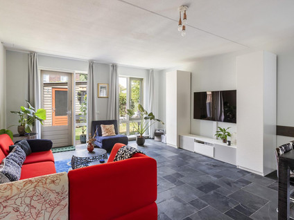 Joop den Uylstraat 11