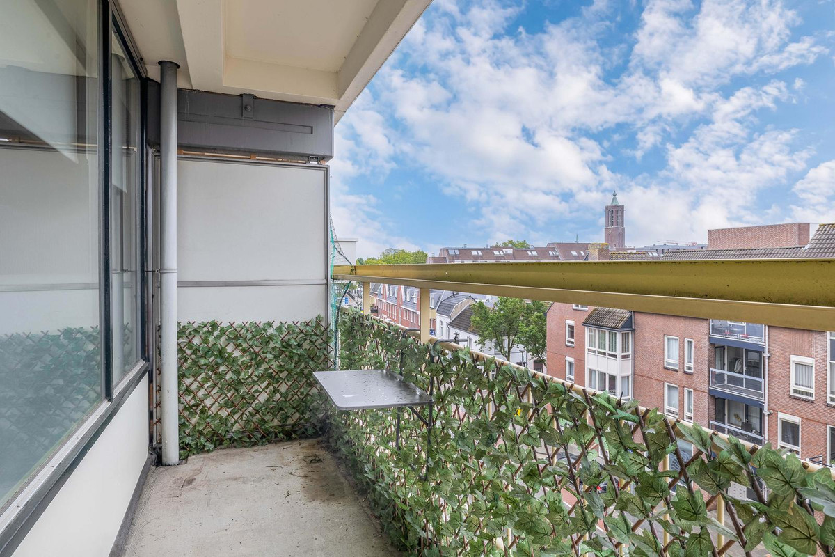 Appartement te koop: Maaskade 85, Venlo