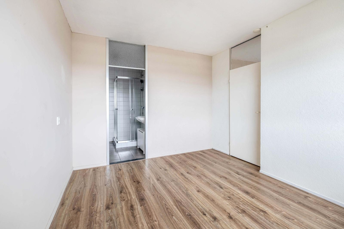 Appartement te koop: Maaskade 85, Venlo