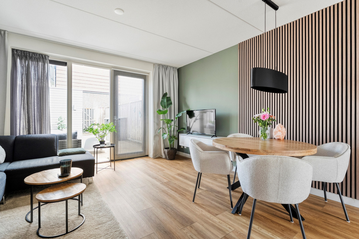 Tussenwoning te koop: Atalanta 12, Nieuwleusen