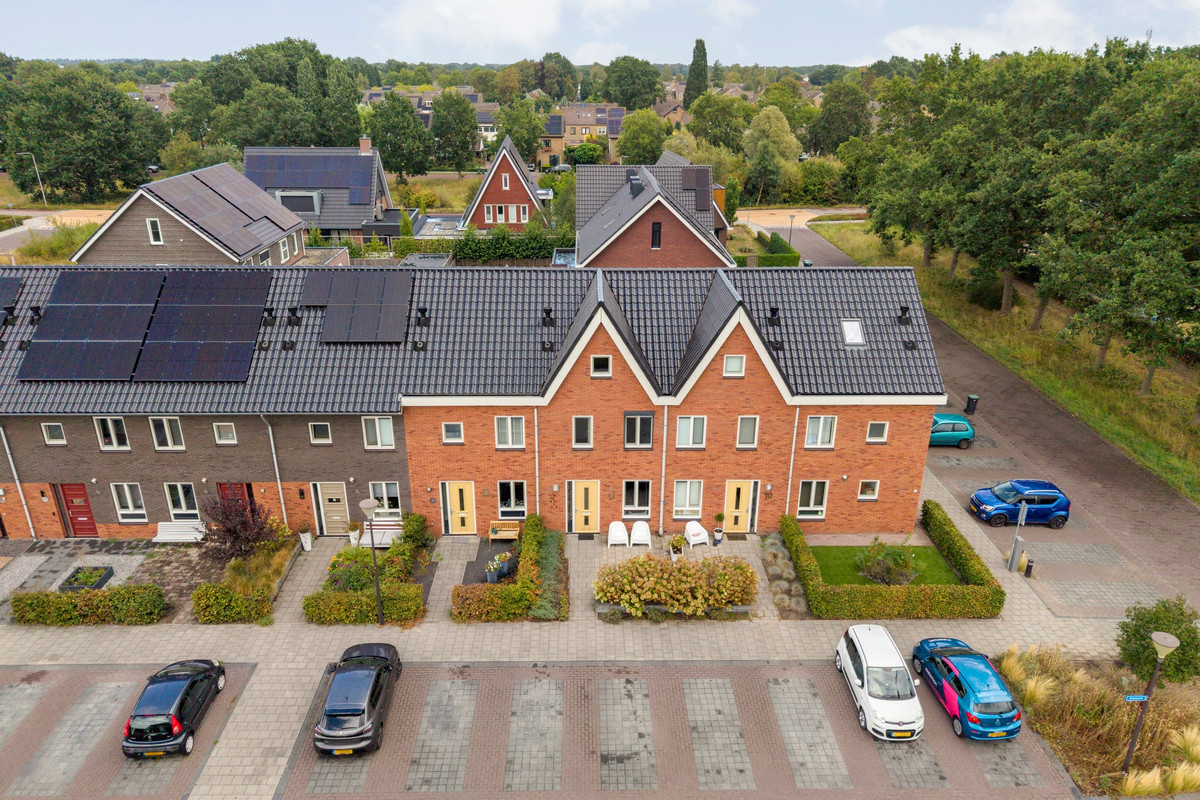 Tussenwoning te koop: Atalanta 12, Nieuwleusen