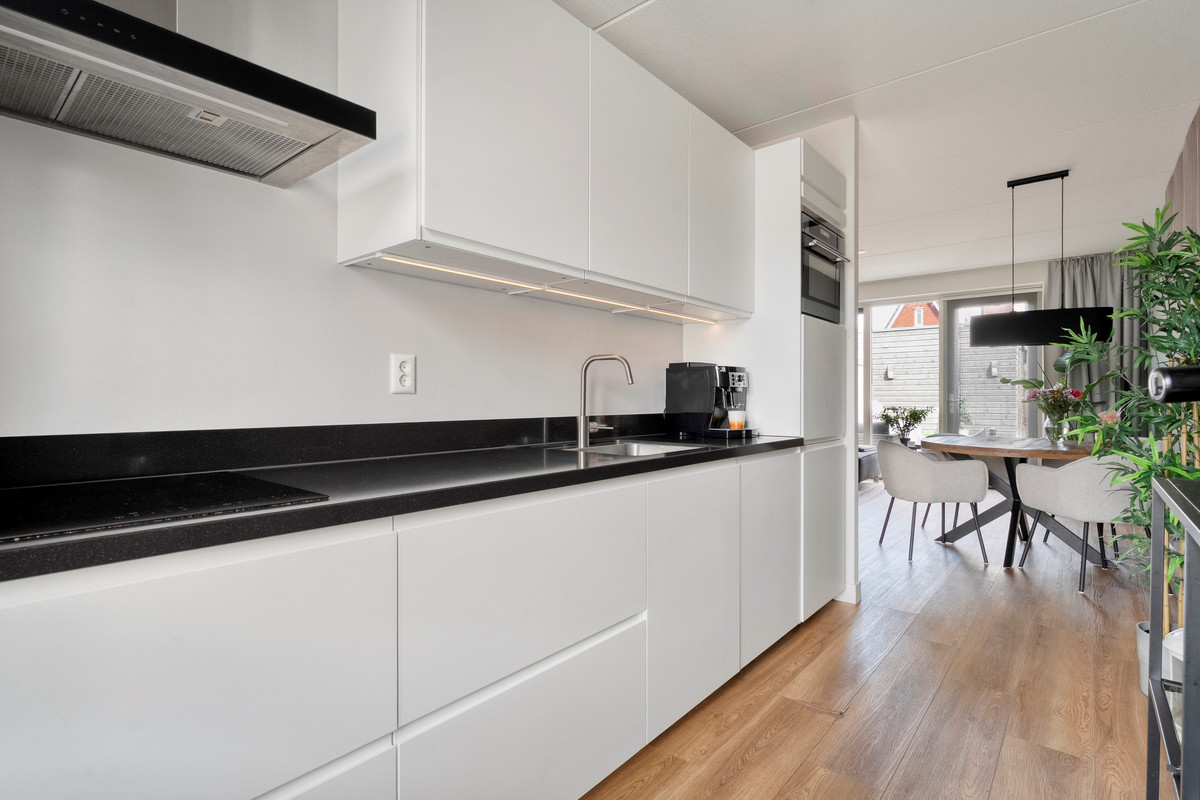 Tussenwoning te koop: Atalanta 12, Nieuwleusen