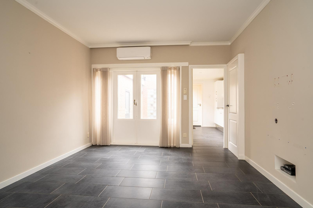 Tussenwoning te koop: Veldstraat 4A, Enschede