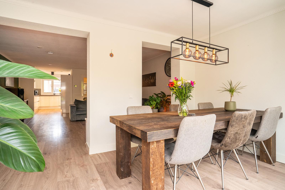 Tussenwoning te koop: Waterlelielaan 30, Enschede
