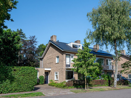 Hubertus van der Clusenstraat 8