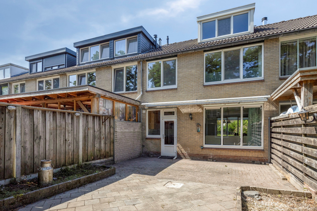 Tussenwoning te koop: Nicolaas Beetslaan 44, Oldenzaal