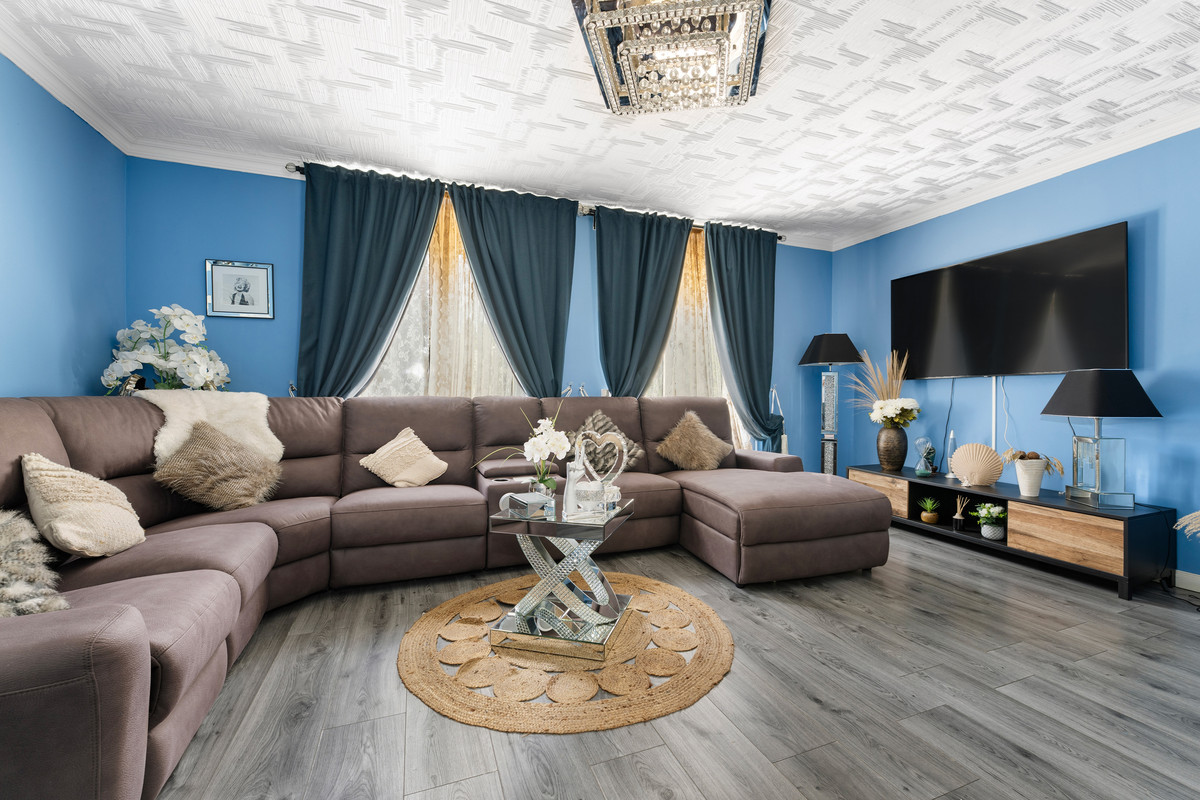 Tussenwoning te koop: Generaal Marshall-Laan 15, Maastricht
