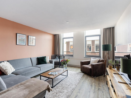 Oeverstraat 9