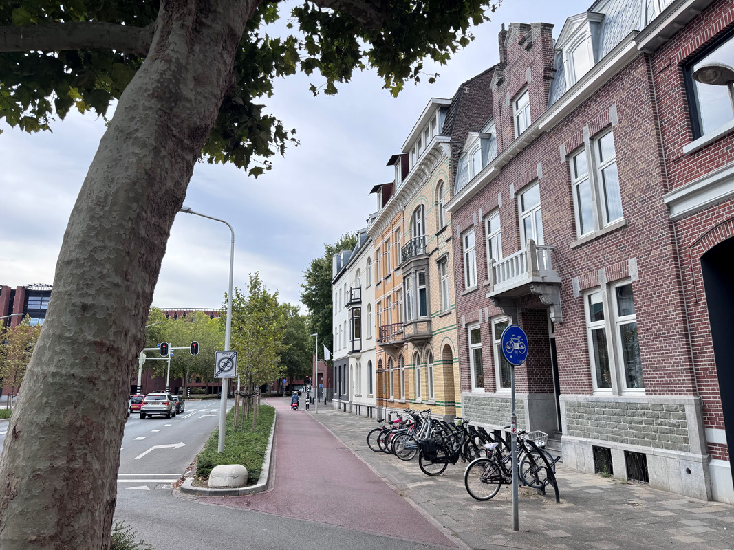 Tussenwoning te huur: Wilhelminasingel 112, Maastricht