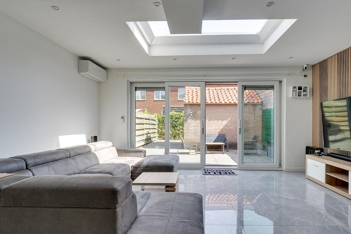 Tussenwoning te koop: Nyeveltstraat 23, De Meern