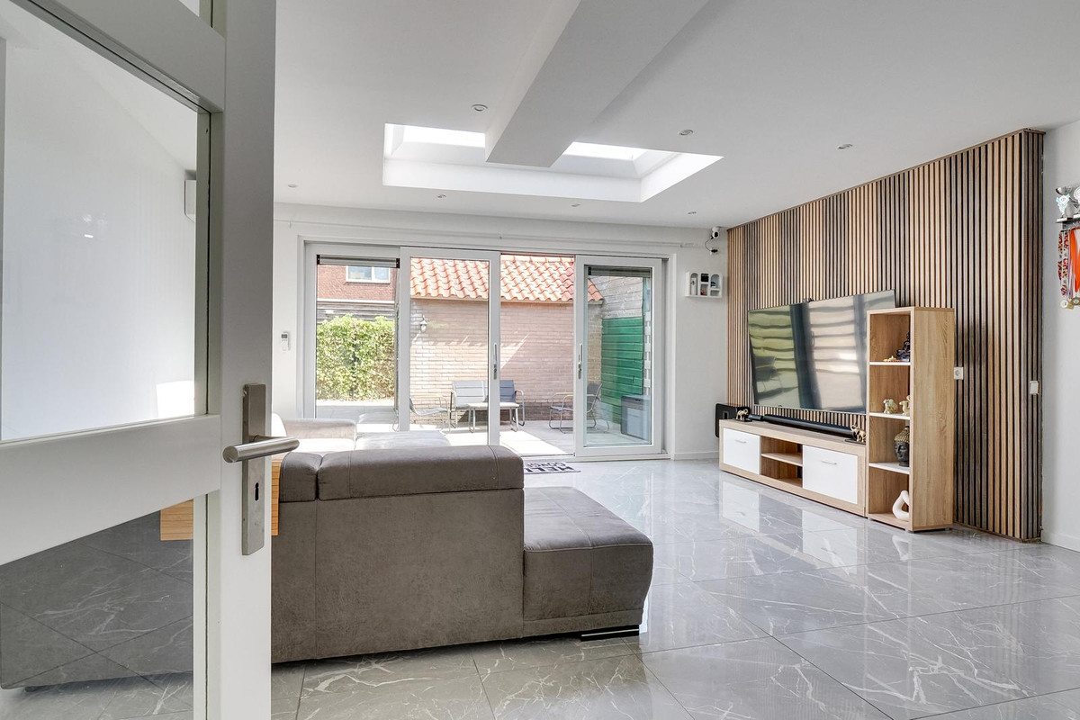 Tussenwoning te koop: Nyeveltstraat 23, De Meern
