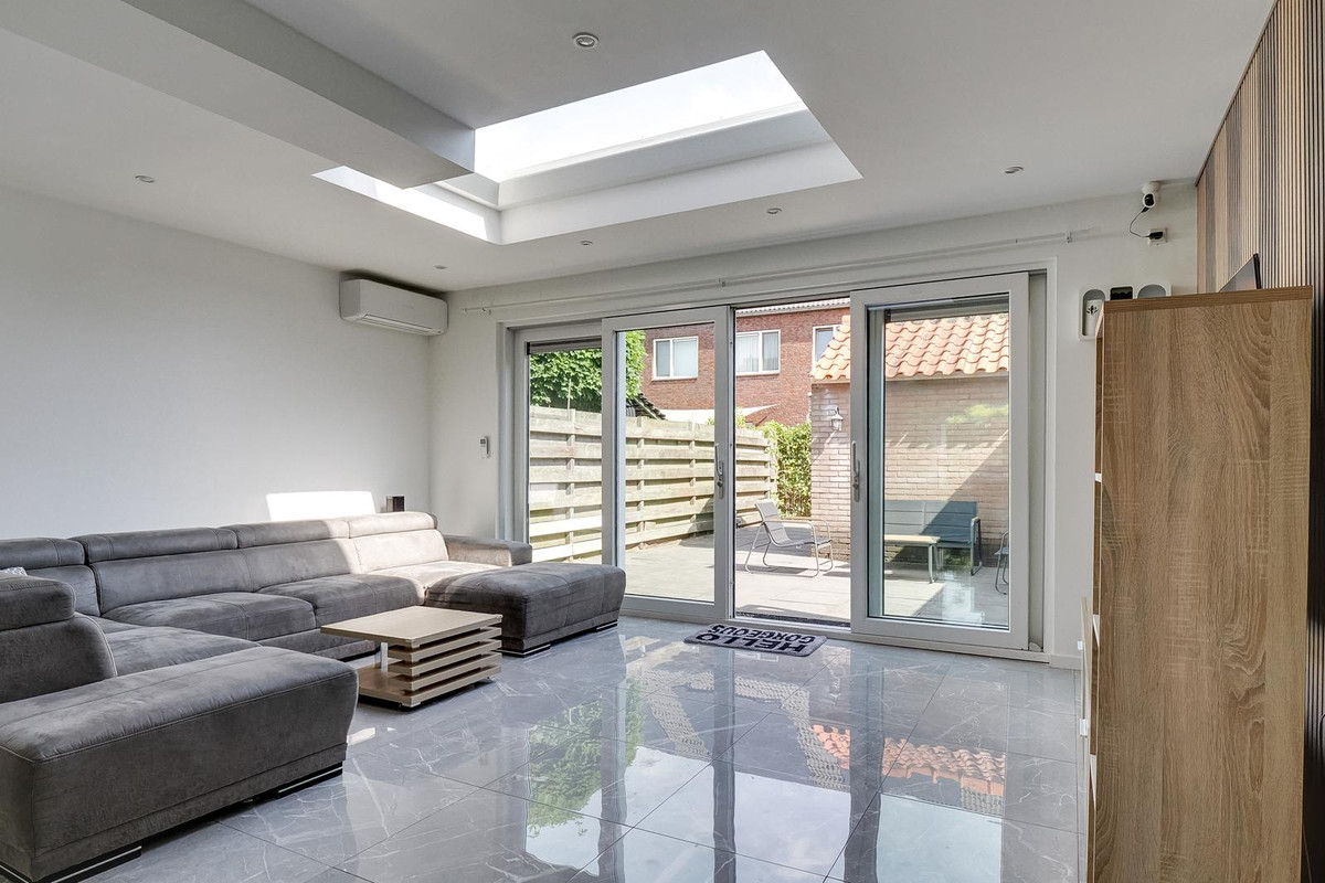 Tussenwoning te koop: Nyeveltstraat 23, De Meern